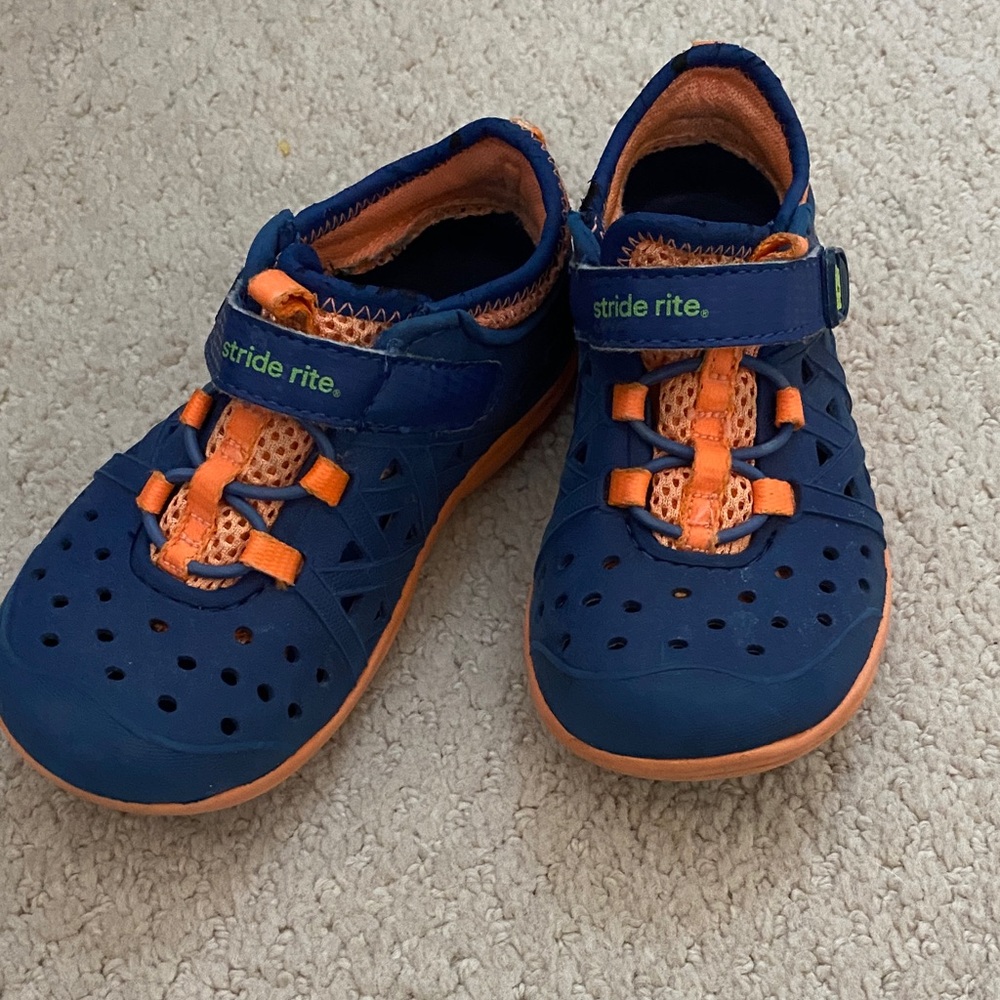 Stride Rite Kids Navy and Orange Kids Shoes - Size 8